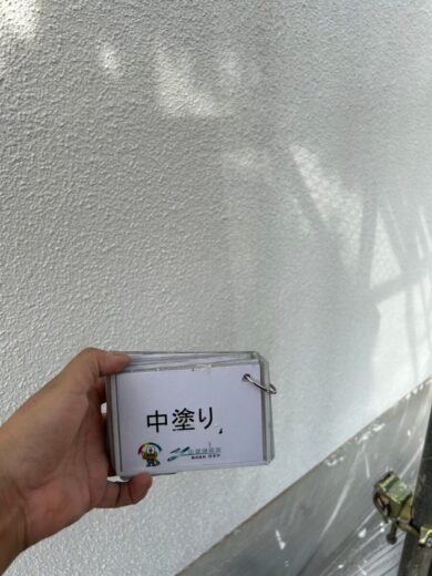 奈良天理市O様邸　外壁塗装工事 外壁中塗り