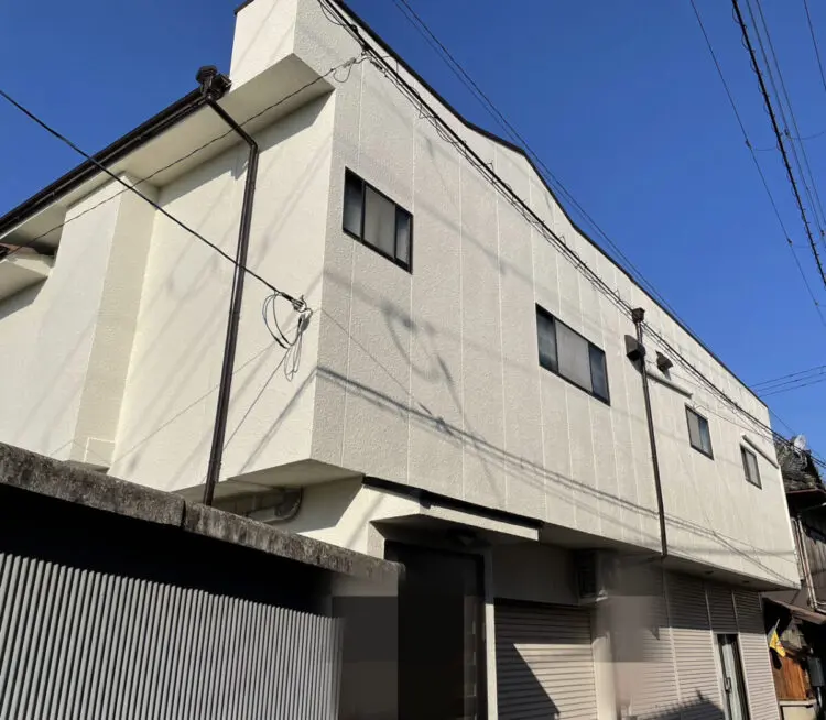 奈良の橿原田原本店の株式会社ヨネヤの外壁塗装と屋根塗装のベージュ