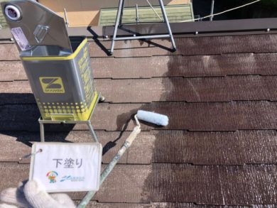 奈良奈良市U様邸　外壁塗装・屋根塗装・ベランダ防水工事 屋根塗装下塗り1回目