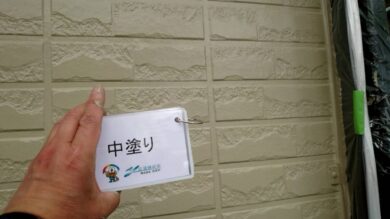 奈良橿原市T様　外壁塗装工事 外壁中塗り