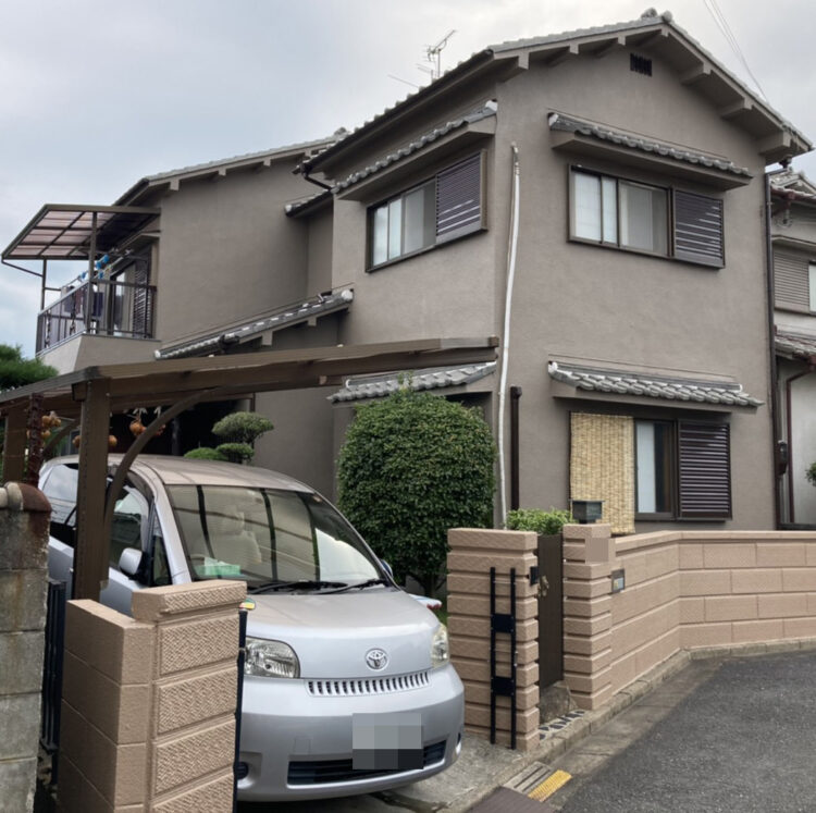 奈良の香芝市の株式会社ヨネヤの外壁塗装と屋根塗装のベージュ