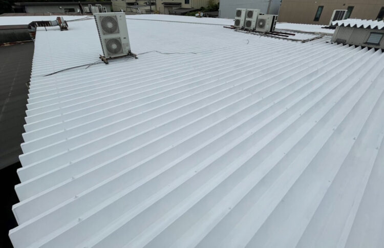 大阪府柏原市M株式会社様（工場）　屋根塗装工事 施工後の写真
