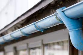 奈良の橿原田原本町の株式会社ヨネヤの外壁塗装と屋根塗装の雨樋の補修方法