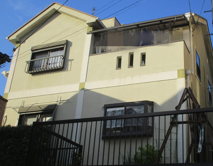 奈良橿原市F様邸　外壁塗装・屋根塗装・防水工事 施工前の写真