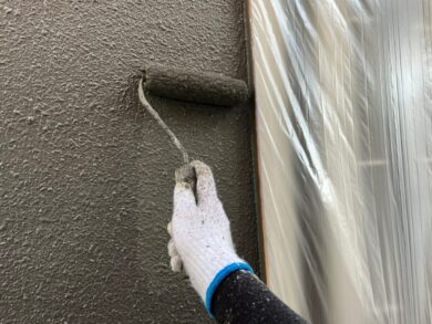 奈良天理市T様邸　外壁塗装・屋根塗装・防水工事 外壁上塗り
