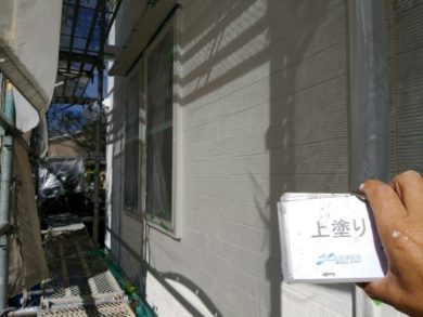 奈良生駒市M様邸　外壁塗装・屋根塗装・外塀塗装・防水工事 外壁塗装上塗り