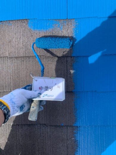 奈良橿原市H様邸　外壁塗装・屋根塗装工事 屋根中塗り