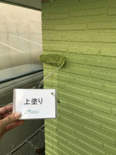 奈良天理市I様　外壁塗装・屋根塗装・外塀塗装・防水工事 外壁塗装1F上塗り