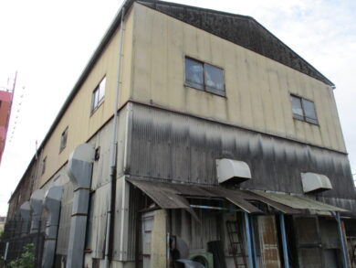 奈良天理市T様　店舗外壁塗装 施工前の写真