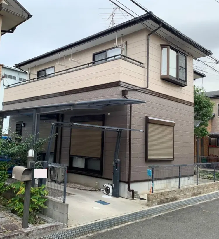 奈良の橿原田原本町の株式会社ヨネヤの外壁塗装と屋根塗装のブラウン