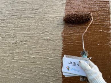 奈良奈良市G様邸　外壁塗装工事 外壁中塗り