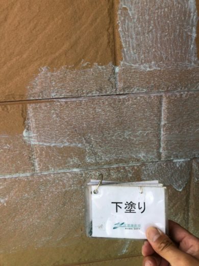 奈良天理市N様邸　外壁塗装・屋根塗装・ベランダ防水工事 外壁塗装下塗り