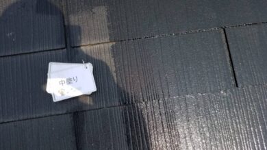 奈良橿原市N様邸　外壁塗装・屋根塗装・防水工事 屋根中塗り