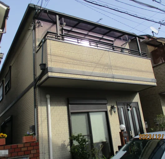 奈良県橿原市中曽司町Y様邸　外壁塗装・屋根カバー工法・防水工事 施工前の写真