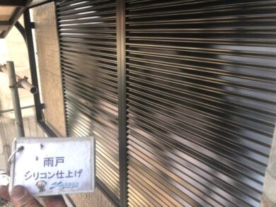 奈良天理市Y様邸　外壁塗装工事 雨戸シリコン仕上げ