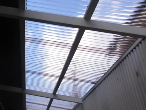 奈良県生駒市鹿ノ台西M様邸　波板張替リフォーム工事