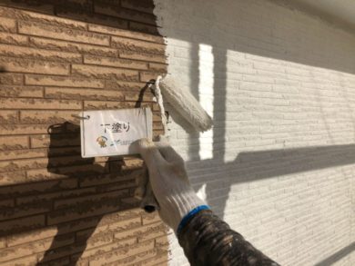 奈良奈良市U様邸　外壁塗装・屋根塗装・ベランダ防水工事 外壁塗装下塗り