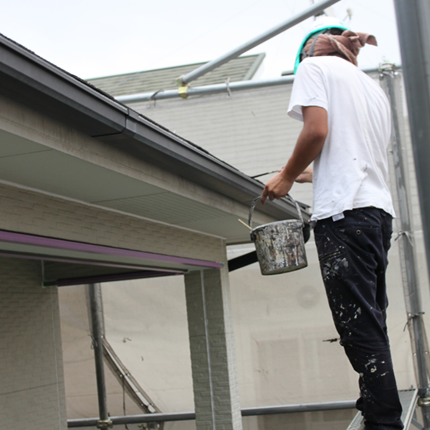 奈良の香芝市の株式会社ヨネヤの外壁塗装と屋根塗装の職人