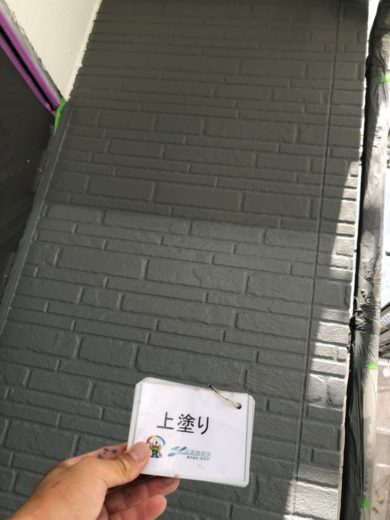 奈良生駒市N様　外壁塗装・屋根カバー工法・ベランダ防水工事・外塀塗装 外壁塗装上塗り